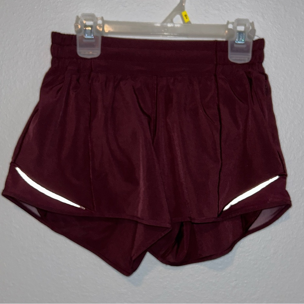 lululemon maroon shorts